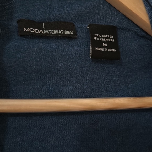 Cardigan - Picture 2 of 3